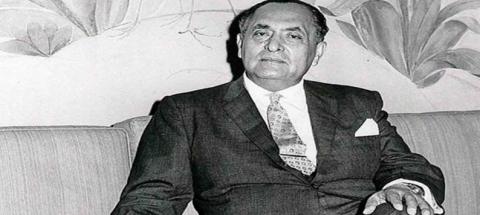 Nacimiento de Gilberto Bosques Saldívar  Salvó la vida de miles de personas refugiadas del franquismo y durante la Segunda Guerra Mundial.  Precursor de la Revolución Mexicana 