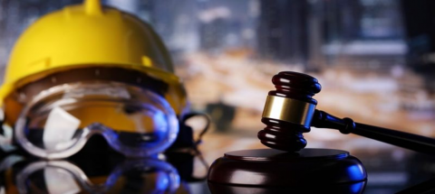 Se promulga la primera Ley Federal del Trabajo