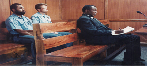 Tribunal Penal Internacional para Ruanda encuentra culpable de nueve casos de genocidio a Jean-Paul Akayesu