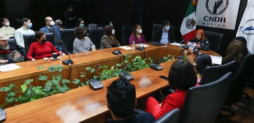 La presidenta de la CNDH, Rosario Piedra Ibarra firmó el Protocolo para la Prevención y atención del hostigamiento y/o acoso sexual y/o laboral al interior de este Organismo